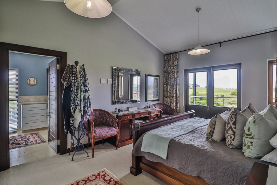 5 Bedroom Property for Sale in Oubaai Western Cape